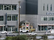 Những ngôi nhà “cứng đầu” một mình một kiểu, có tiền cũng khó phá