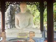 Dự án 'khủng' nhưng bất thường