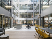 Văn phòng trở thành ưu tiên của các nhà đầu tư tại châu Á