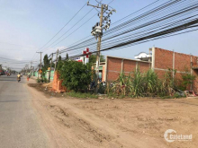 Dì Tư cần tiền trả viện phí cho con bán gấp lô đất 698m2 mặt tiền đường Phong Phú (14x40)