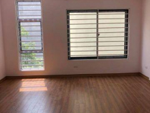 Siêu phẩm nhà Hồ Ba Mẫu, gần Hồ, 5 tầng*38m2, MT 4.2 giá chỉ 3.7 tỷ. LH 0904551340