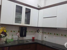 Trung tâm Q.Đống Đa: Bán nhà 5tầng phân lô DT 42m², mặt tiền 3.5m, giá 6.2tỷ