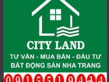 Cần bán nhanh nhà mặt tiền đường Ngô Đến, Nha Trang. DT 144m2 với 8 phòng cho thuê. Giá 5 tỷ.