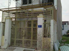 Cần bán nhà đnag xây 1 tret 1 lau MT đường Trần Quang Đạo, Củ Chi, DT 5,6x20/ SHR