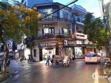 Cho thuê nhà mặt phố Nguyễn Công Hoan 50m 3 tầng MT 10m Giá 45 triệu/tháng . Linh MP 0969166861.