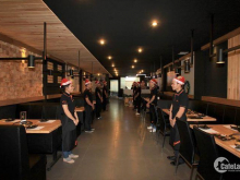 Cần cho thuê nhà hàng kinh doanh lẩu nướng 4 tầng tại Ngọc Lâm, Long Biên. LH 01648861819