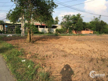 Cần tiền bán gấp đất lô đất 1 sẹc thị trấn củ chi, giá 650 triệu, 100m2, sổ hồng riêng thổ cư 100%.