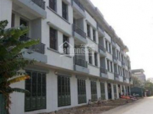 bán nhà mới ra Nguyễn Ảnh Thủ 500m, gần UBND xã Đông Thạnh, 5x12m, 1 trệt 3 lầu, chỉ 1.3tỷ/căn