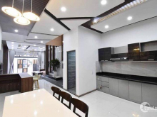 Bán nhà đẹp, Mặt tiền đường Bạch Đằng,phường 15, quận Bình Thạnh.4x26m, hướng Bắc. Giá 27 tỷ