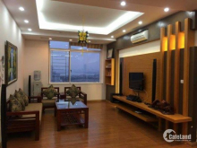 Nhà đẹp  thoáng 2 mặt ngay phố Láng 42m2, giá 3,95 tỷ .