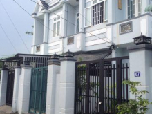 Nhà mới ngay UBND Hưng Long-Bình Chánh Dt 100m2 SHR 950tr/căn