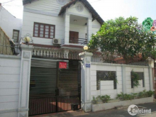Cần bán nhà biệt thự ngay đường Nguyễn Văn Linh, Quận 7, SHR