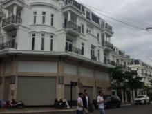 Bán nhà góc 2 mặt tiền đường Trần Thị Nghĩ, p7, Gò Vấp, dt 191,7m2 giá 43,4 tỷ.
