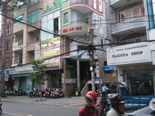 Bán nhà MT Huỳnh Văn Bánh, Quận Phú Nhuận. 9.5x22m, 5 lầu, giá 42 tỷ, HĐ thuê 100tr/tháng