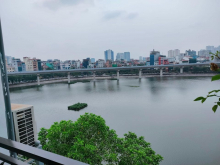 Bán nhà mặt phố Mai Anh Tuấn Đống Đa, lô góc view hồ Hoàng Cầu, 40m 6 tầng, mặt tiền khủng 6,3m.