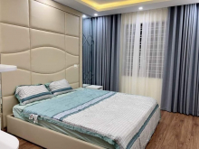 Nhà Bán Quận 11 Hẻm Xe Hơi, Siêu Rẻ, 81m2, Ngang 4m, 8 Phòng, Sổ Đẹp