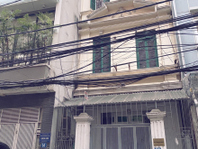 Chính chủ cho thuê nhà tại Ngõ 104, Nguyễn Phúc Lai, Ô Chợ Dừa, Đống Đa DT60m2x 4 tầng Giá 20tr/th LH 0977016888