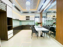 BIỆT THỰ , PHƯỜNG 11 BÌNH THẠNH , 100M2 , HẺM XE HƠI, CHỈ 8 TỶ NHÍCH.