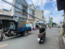 Bán nhà Đường Lê Văn Khương- P. Hiệp Thành. Q12. đường nhánh kinh doanh sầm uất 72m, giá 4 tỷ 3 trăm triệu.