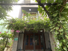 Cho thuê nhà 3 tầng mặt phố đường Hoàng Thúc Trâm, Phường Hòa Cường Bắc, Quận Hải Châu Full nội thất, tiện làm văn phòng công ty và ở.