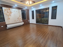 Bán gấp nhà Phố Nguyễn Khang 65m2, mặt tiền 5m, 7,9 tỷ