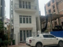 Chính chủ cần cho thuê nhà Biệt thự liền kề chung cư 52 Lĩnh Nam , Hà Nội