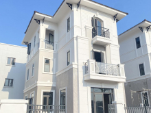 Bán biệt thự Centa Villas view công viên ngay tại trung tâm Từ Sơn