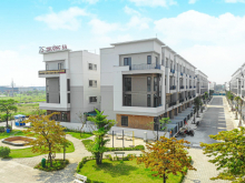 Bán ShopHouse 75m2 xây 4 tâng chỉ 4,5 tỷ. View 7 tòa chung cư KCN Đô Thị Vsip Bắc Ninh