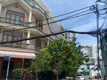 Bán nhà Biệt Thự, 4 tầng Thang máy, Hòa Bình, Tân Phú, 127 m2, NHỈNH 12 TỶ.
