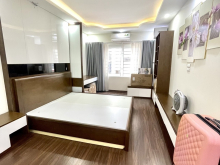 Bán nhà Thái Hà 42m2 mặt tiền 5m, nhà đẹp ở ngay, dân trí cao, gần ô tô. LH Trang 0968588737.