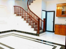 Bán nhà riêng phố Vũ Thạnh 55m2 mt 4m, ô tô đỗ cửa, ngõ to gần phố nhỉnh 10 tỷ. LH Trang 0968588737.