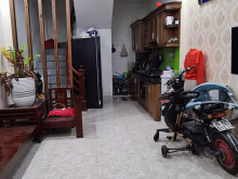 Bán nhà  phố YÊN XÁ, 4 TẦNG, 33M2, NHÀ ĐẸP, TIỆN NGHI, GIÁ 2.93 TỶ