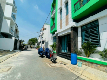 Nhà 2 tầng sát chợ Xuân Hiệp, view sân bóng đường số 8, khu dân trí hẻm xe hơi quay đầu, 4 tỷ hơn