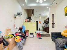 Hẻm Kia đến cửa, DTSD:64m2, Nhà xinh p12, Gò Vấp, trệt + 1 lầu, 2Pn, nhỉnh 3 tỷ.