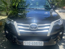 Cần bán xe Toyota Fortuner đời 2017