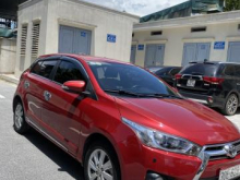 Gia đình em muốn bán bớt xe ạ Toyota Yaris 1.5 G 2017 màu đỏ nội thất nỉ đen
