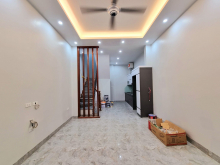 Bán nhà riêng Nhân Hòa, Nhân Chính, 38m, 5 tầng, gần nhà thuốc Hapulico, nhỉnh 5 tỷ, lh0975124520