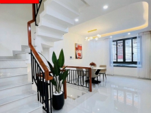 Nhà ở hoặc KINH DOANH cho thuê quận Tân Phú, giấy tờ hoàn chỉnh, giá chỉ nhỉnh hơn 8 Tỷ