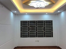 Hiếm bán nhà khương trung thanh xuân 36m2 x 4t tự xây gần phố nhỉnh 3 tỷ