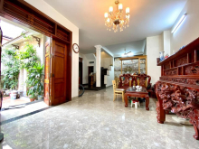 Bán nhà tái định cư Ngọc Thụy 30m2, 5 tầng, giá 5.7 tỷ, khu vực đáng sống của Long Biên