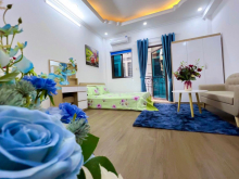 Bán nhà Hồ Tùng Mậu, 72m2, 15 phòng, doanh thu 900 triệu 1 năm, 10,5 tỷ