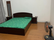 Chính chủ cho bạn nữ thuê phòng, Nhà ngõ 379 Đội Cấn: 25m2, đủ đồ. 2.5tr/phòng