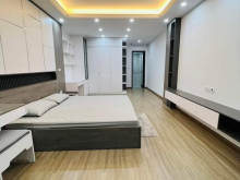 hot hot ,hoàng vân thái,thanh xuân,45 m2 5 tấng,nhà phân lô,kinh doanh tốt,đường rộng o to tránh, gíá 11,8 tỷ.