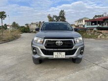 Bán xe Toyota Hilux 2020 số tự động 1 cầu, máy dầu 2.4