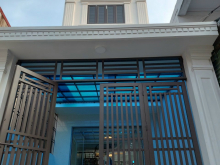 Bán nhà Vạn Mỹ-Đà Nẵng 130m 4 tầng mới tinh sân cổng riêng để ô.tô GIÁ 4.4 tỉ