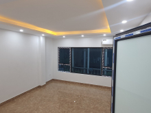 Bán nhà 40m2 4 ngủ Ngõ 210 phố Nghi Tàm, Tây Hồ 20m Ôtô Tránh 3.9 Tỷ