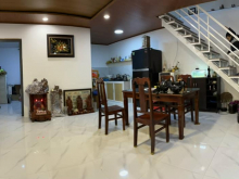 Bán gấp 3 căn nhà đẹp đường Lê Thị Riêng, Đà Lạt giá chỉ 4.6 tỷ - 4.9 tỷ