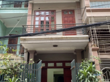 Cho thuê nhà riêng ngõ 61 Lạc Trung, 80m2, 3 tầng, 3 ngủ, gara ô tô