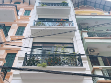 Bán nhà phố Nguyễn Tuân, kinh doanh, vỉa hè, ô tô tránh, DTXD 58.3m x 5 tầng, MT 4,2m.
