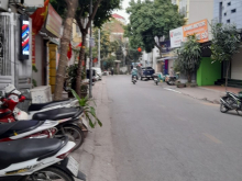 Cho thuê quán nhỏ mặt đường tại Sài Đồng, Long Biên, Hà Nội